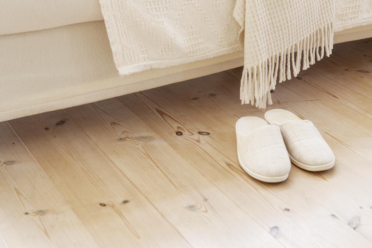 杉の床材を採用されているご自宅