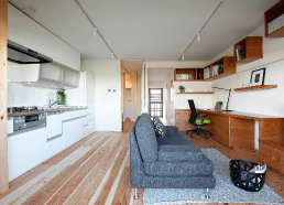 ゆったりとした空間と動線がゆとりと寛ぎを生み出す。